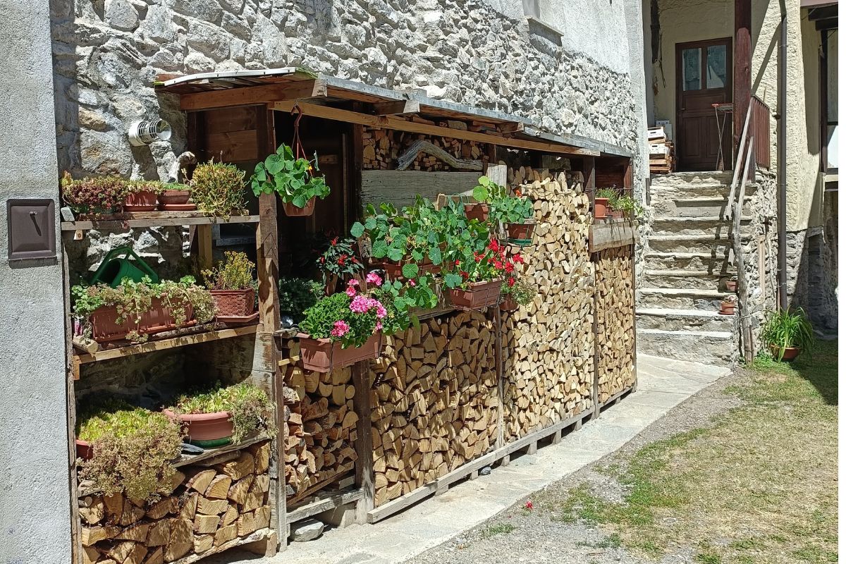 pontebernardo et la routo maison du village